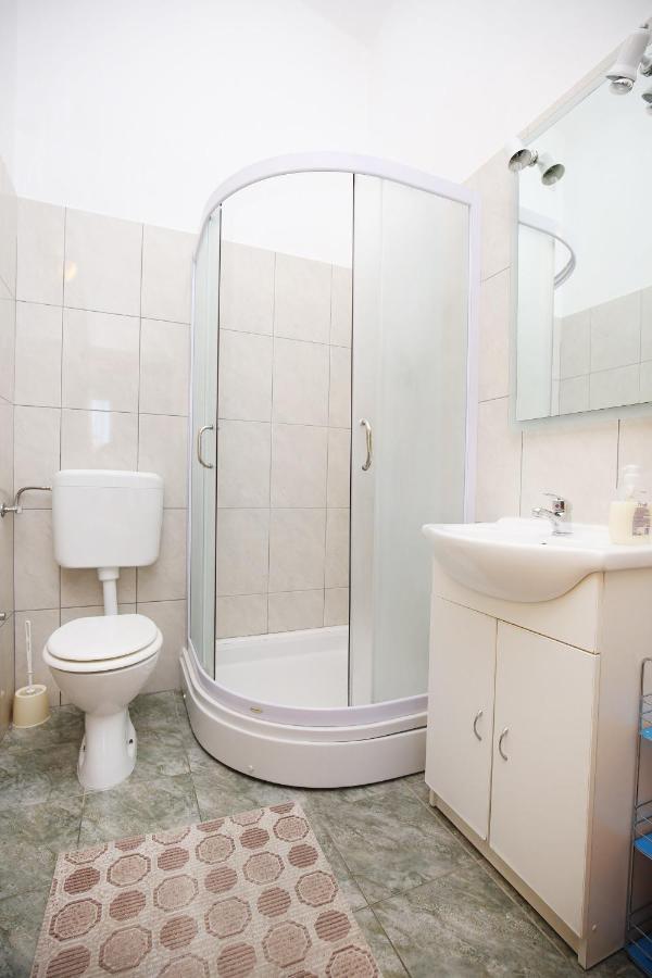 Apartmani Buca Biograd Na Moru Esterno foto