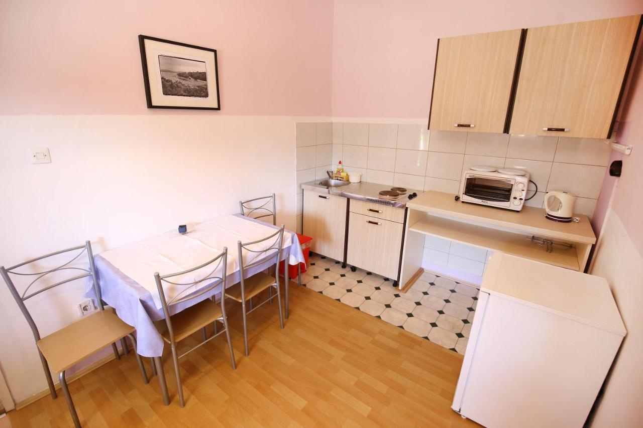 Apartmani Buca Biograd Na Moru Esterno foto