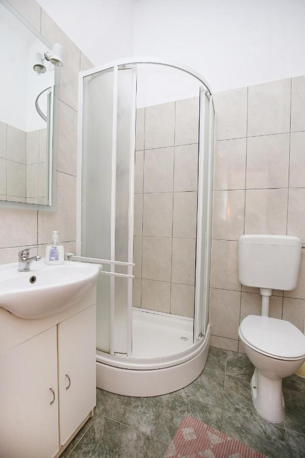 Apartmani Buca Biograd Na Moru Esterno foto