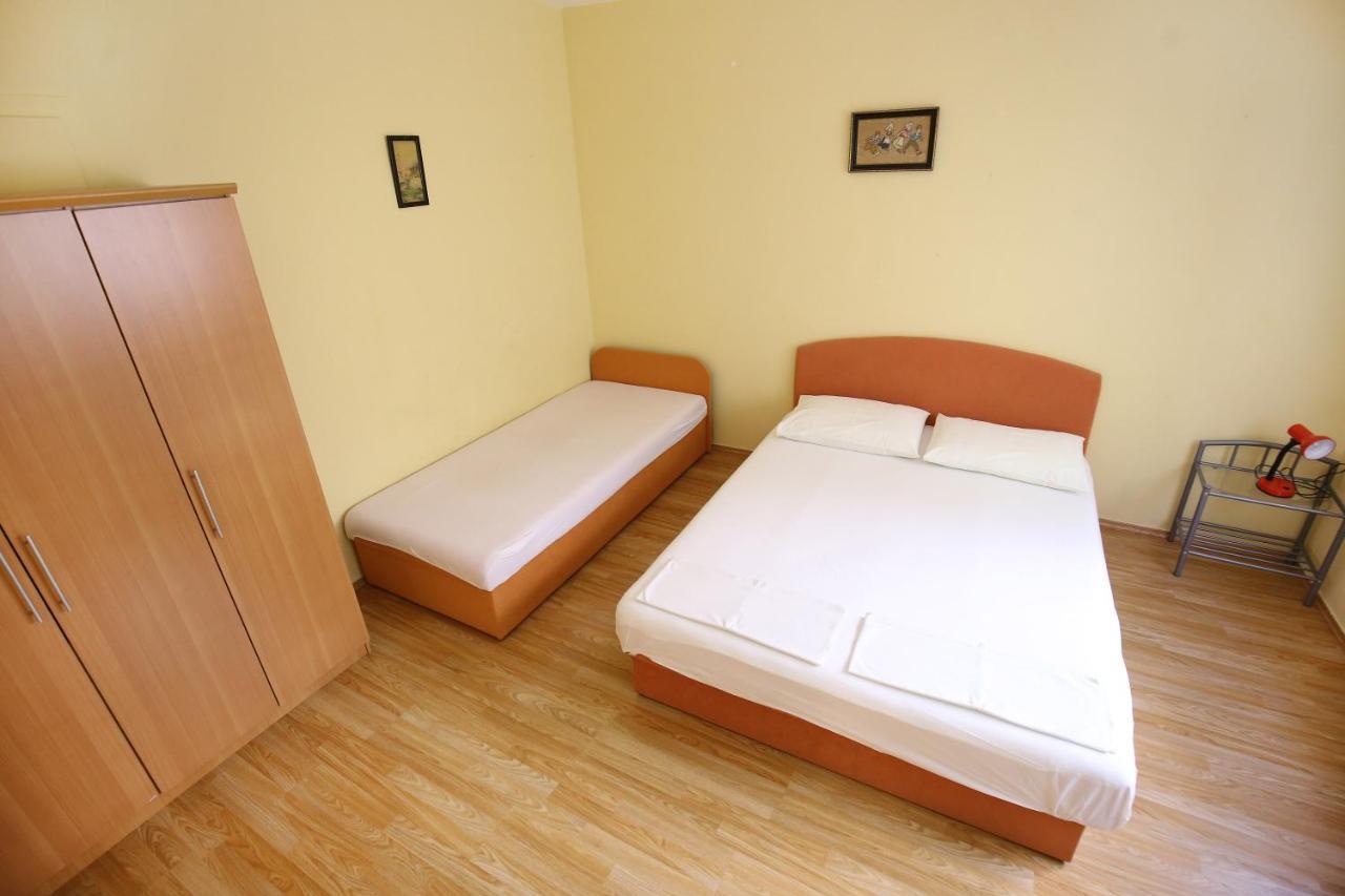Apartmani Buca Biograd Na Moru Esterno foto