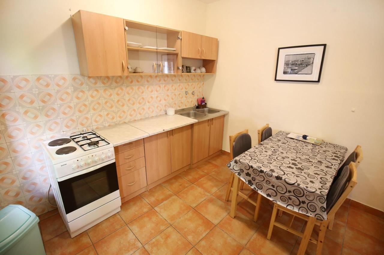 Apartmani Buca Biograd Na Moru Esterno foto